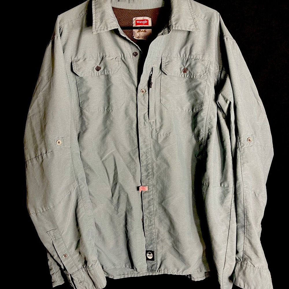 Wrangler Outdoors Men’s Khaki Long sleeve shirt